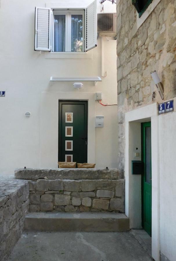 Studio Apartment Milla Split Exterior photo